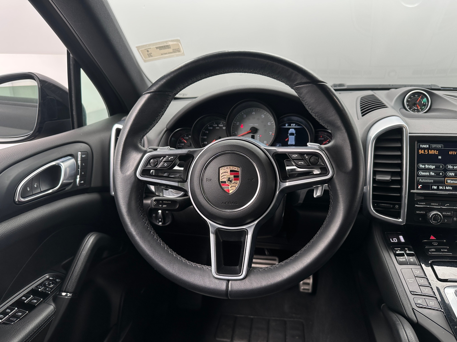 Thumbnail: 2016 Porsche Cayenne - 4