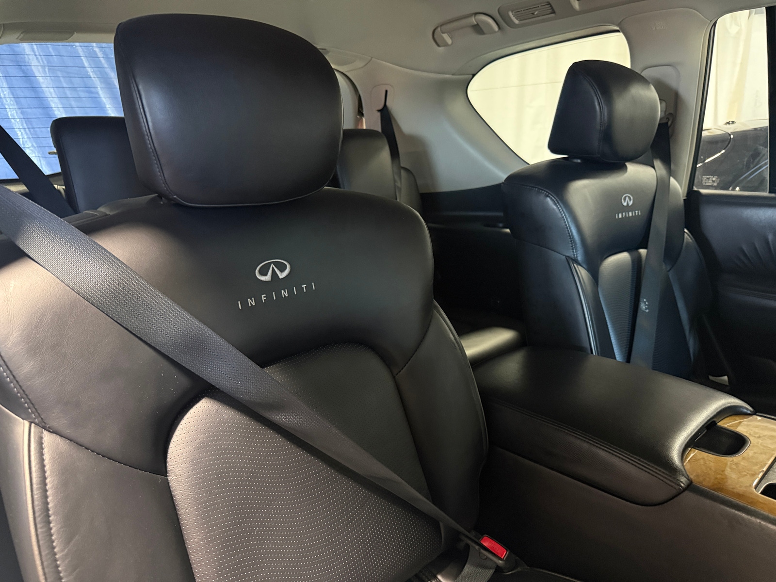 Thumbnail: 2014 INFINITI QX80 - 5