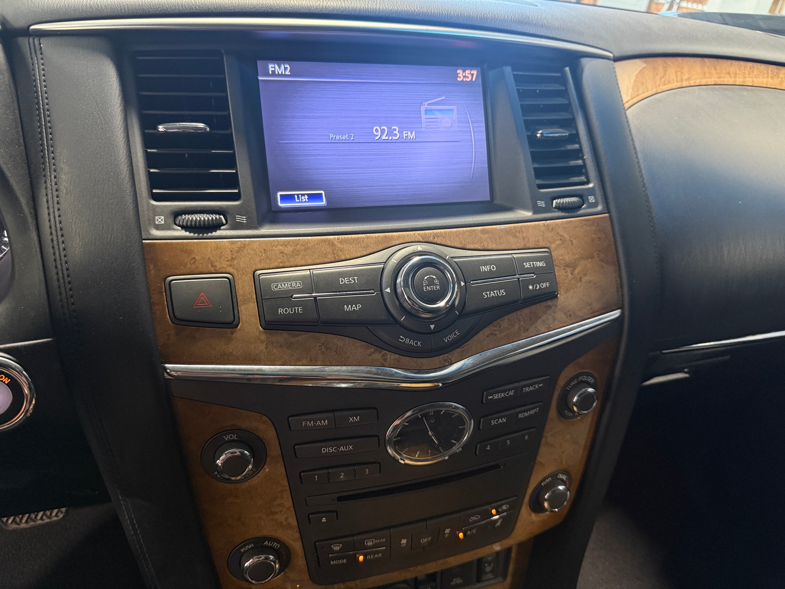 Thumbnail: 2014 INFINITI QX80 - 3