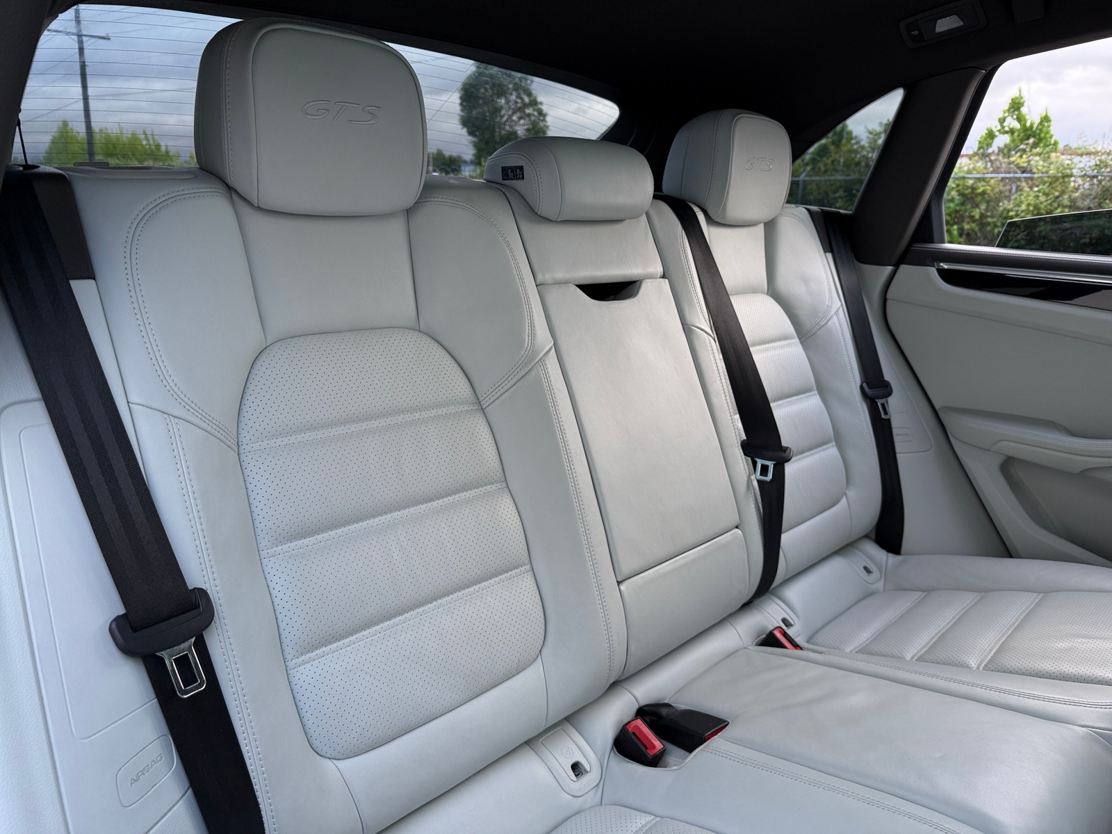 Thumbnail: 2018 Porsche Macan - 5