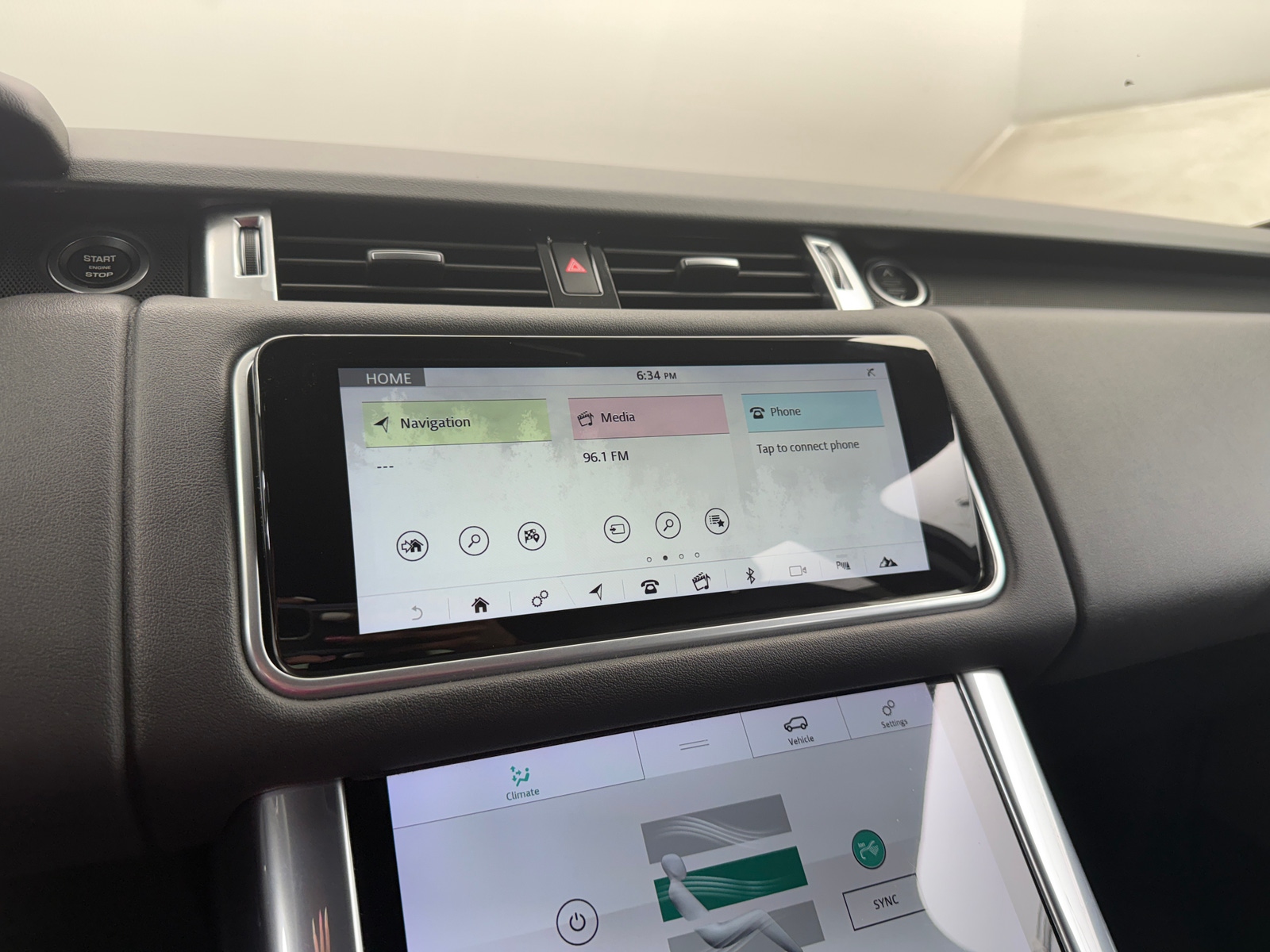 Thumbnail: 2019 Land Rover Range Rover Sport - 3