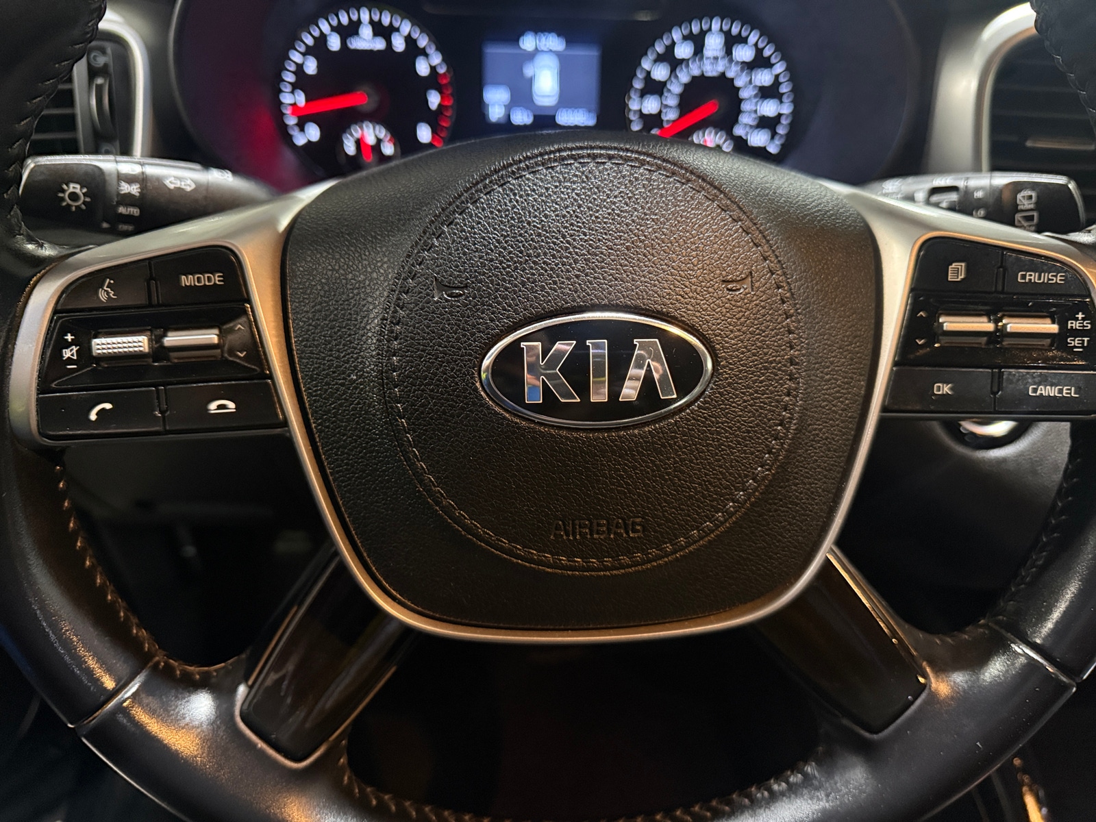Thumbnail: 2020 Kia Sorento - 5