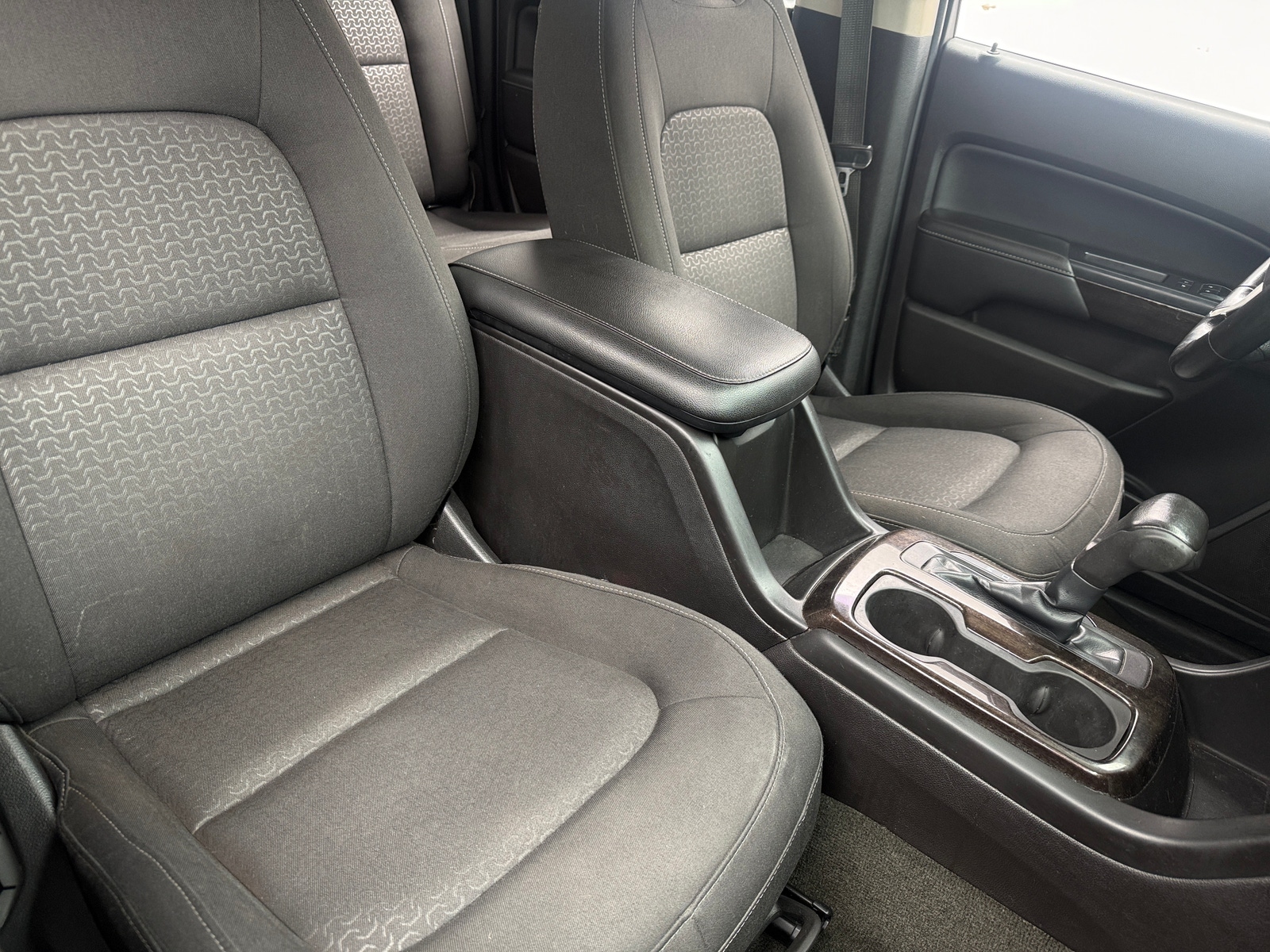 Thumbnail: 2015 GMC Canyon - 2