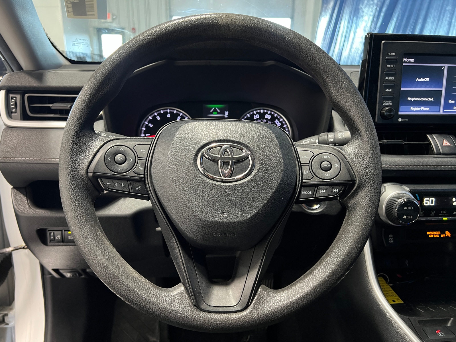 Thumbnail: 2022 Toyota RAV4 - 5