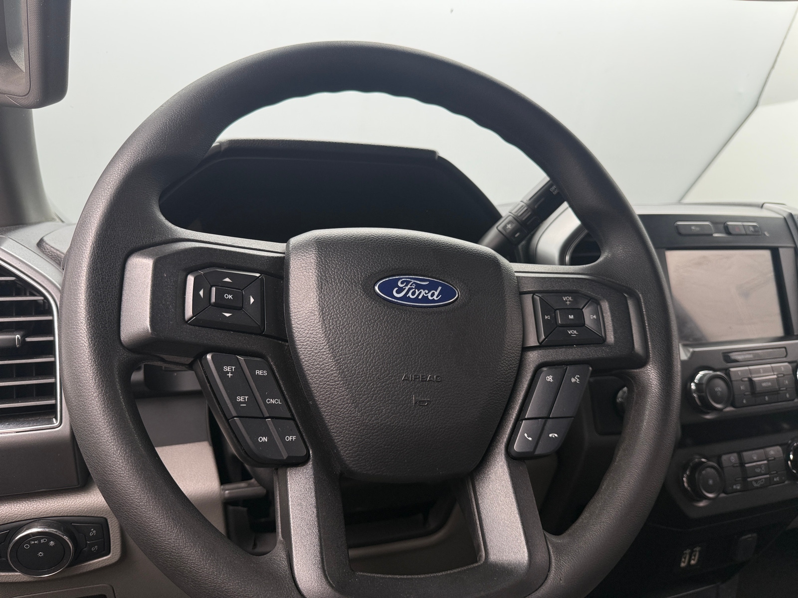 Thumbnail: 2020 Ford Econoline - 5