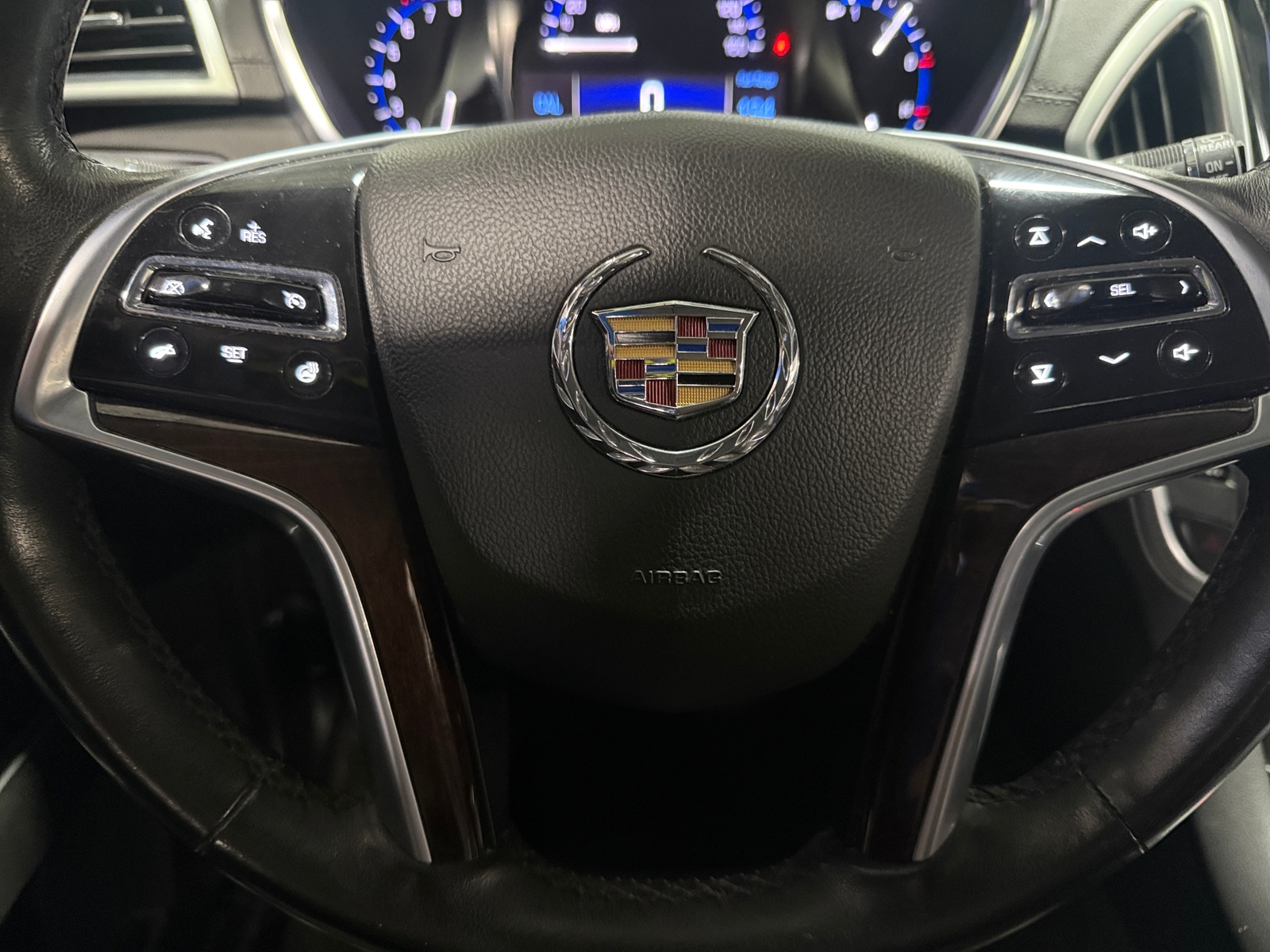 Thumbnail: 2015 Cadillac SRX - 4