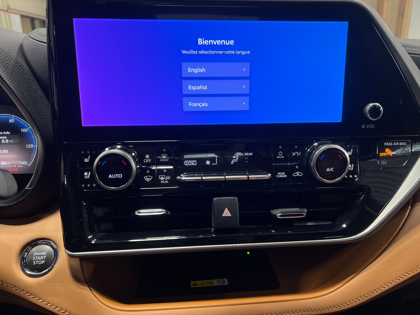 Thumbnail: 2023 Toyota Highlander - 3