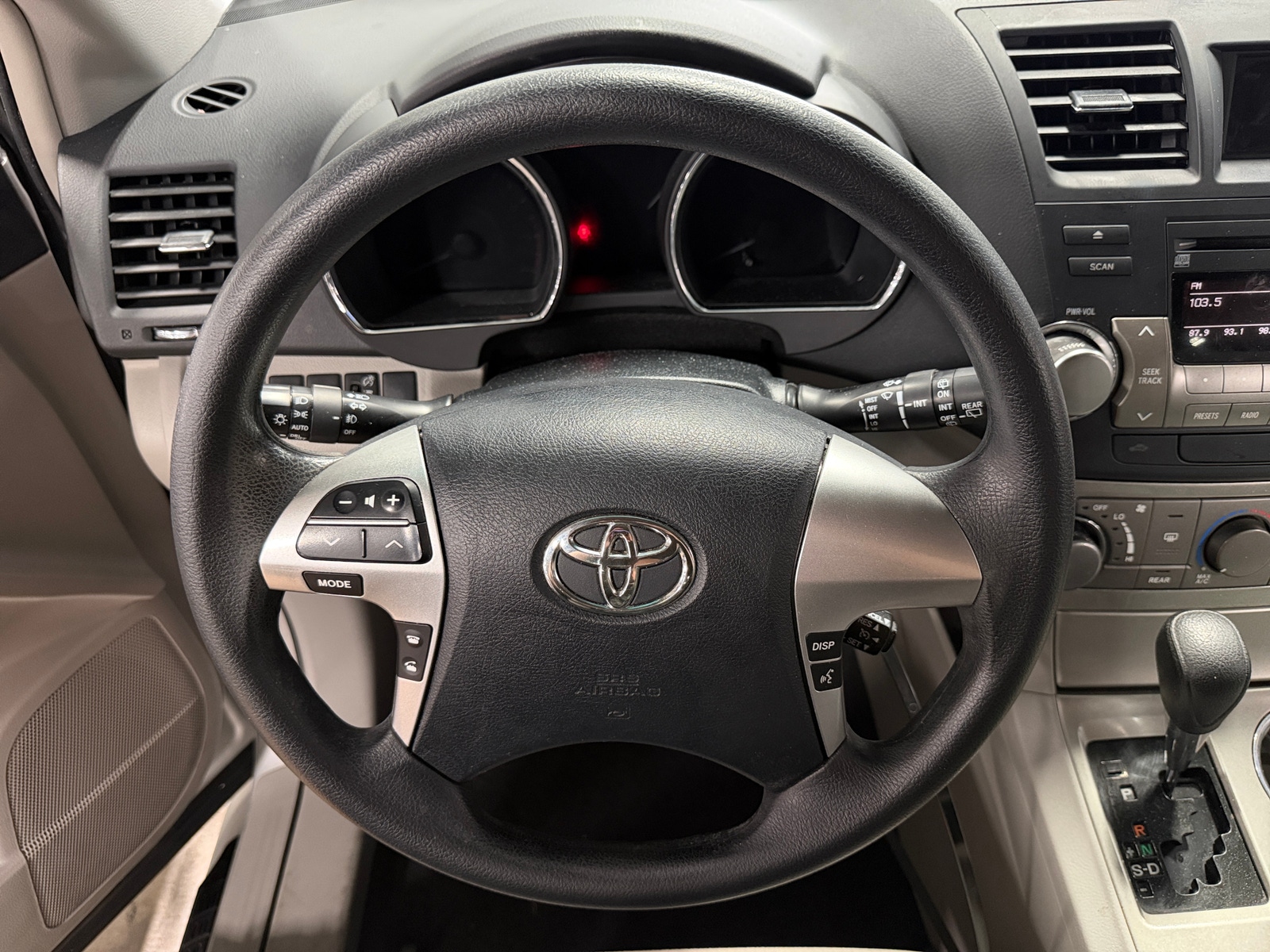 Thumbnail: 2012 Toyota Highlander - 5