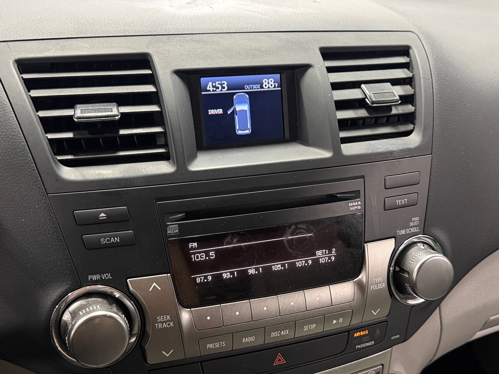 Thumbnail: 2012 Toyota Highlander - 4