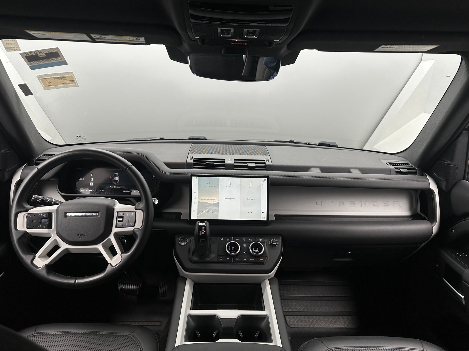 Thumbnail: 2025 Land Rover Defender - 2