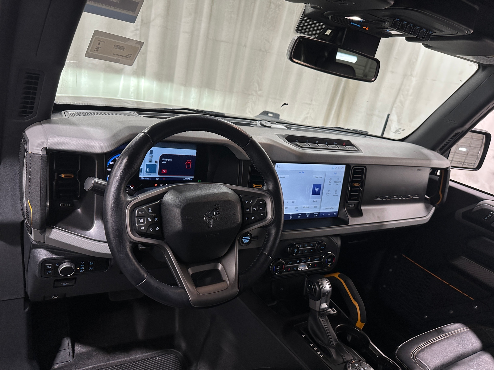 Thumbnail: 2023 Ford Bronco - 3