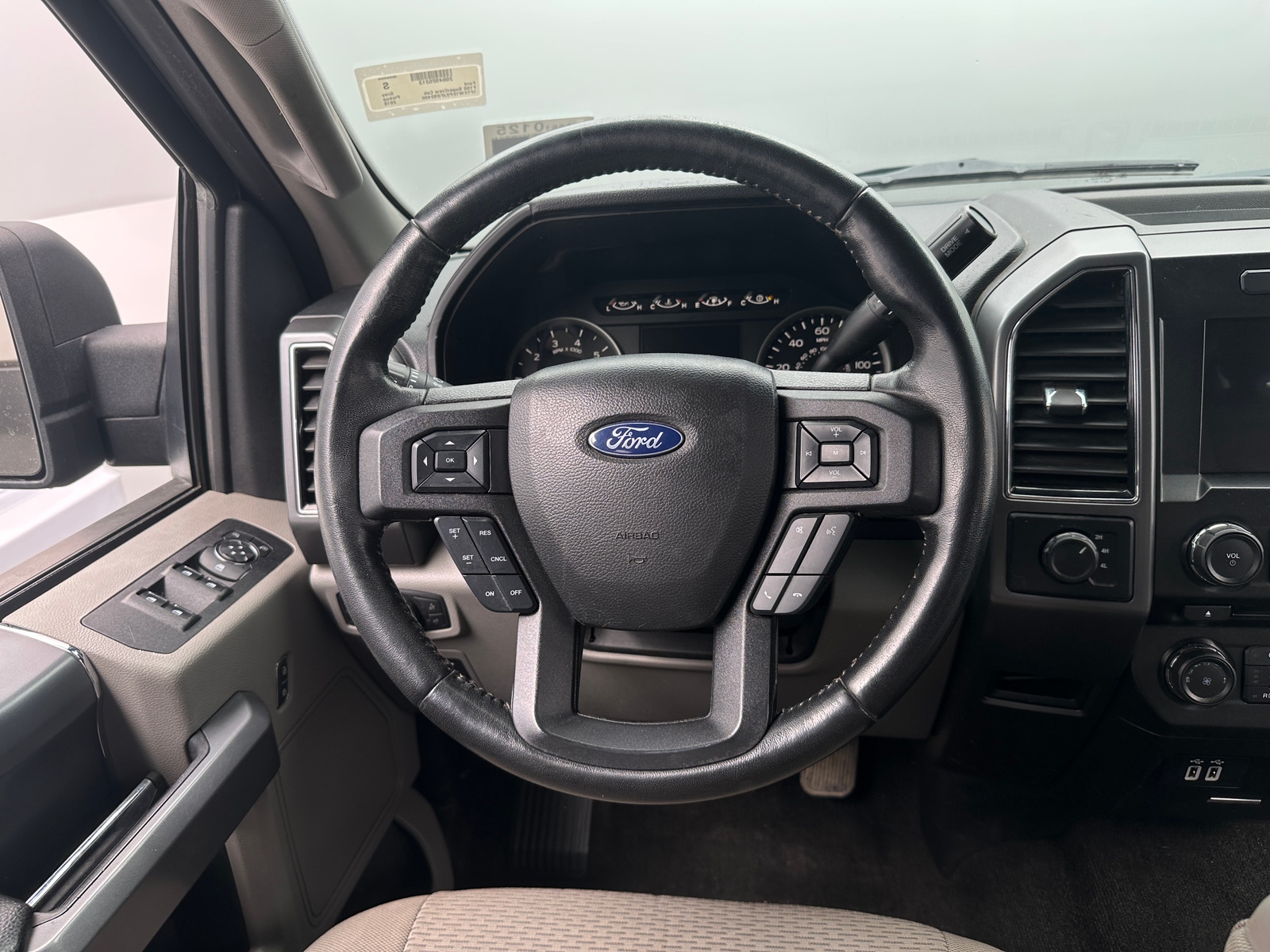 Thumbnail: 2018 Ford Econoline - 5