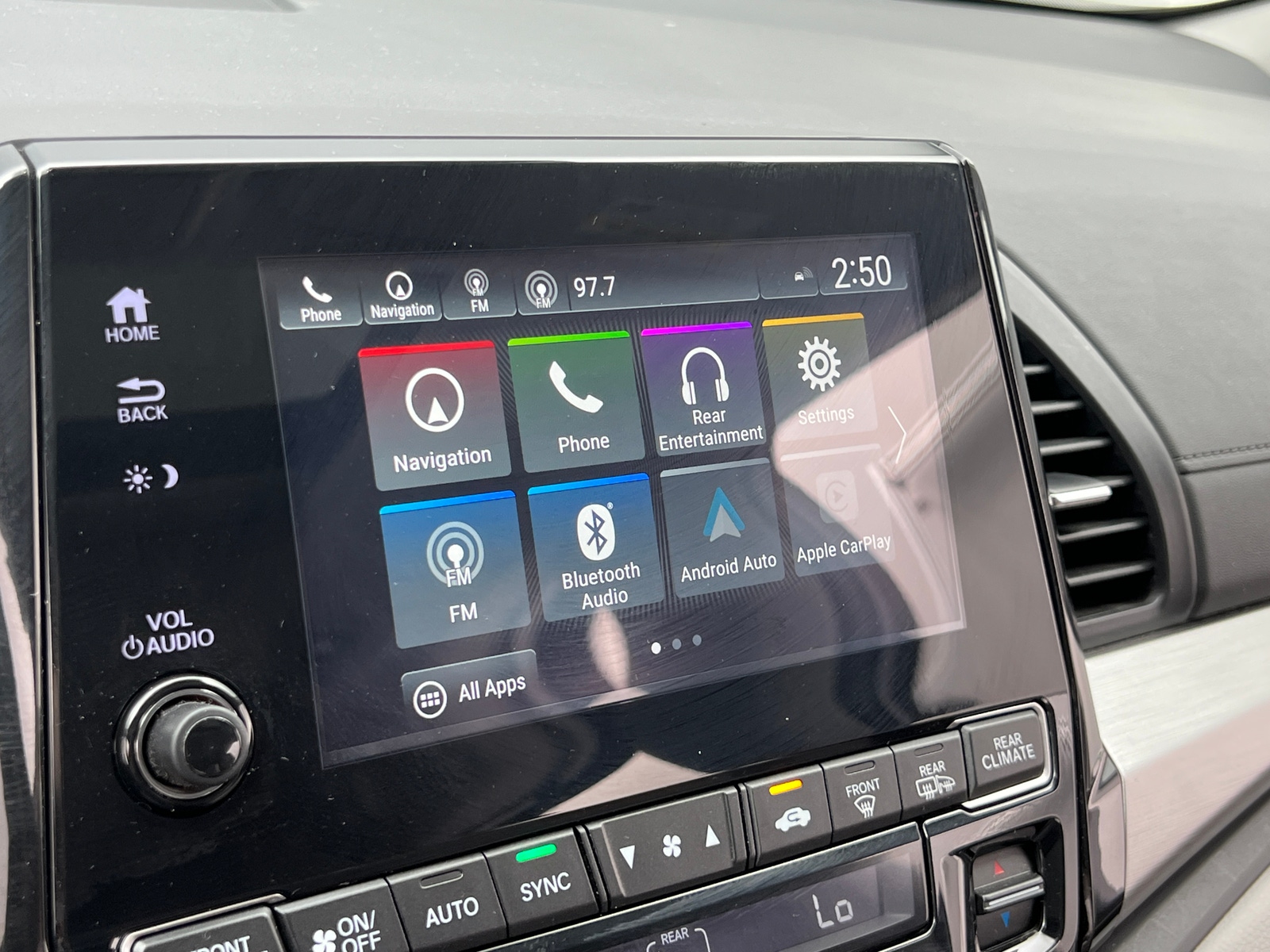 Thumbnail: 2019 Honda Odyssey - 3