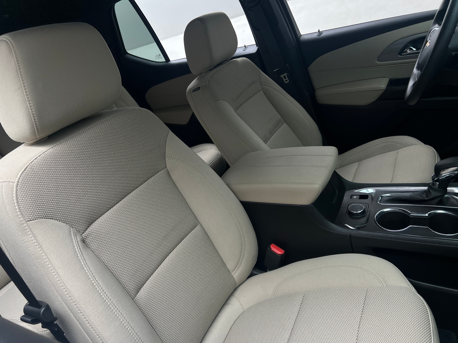 Thumbnail: 2023 Chevrolet Traverse - 2