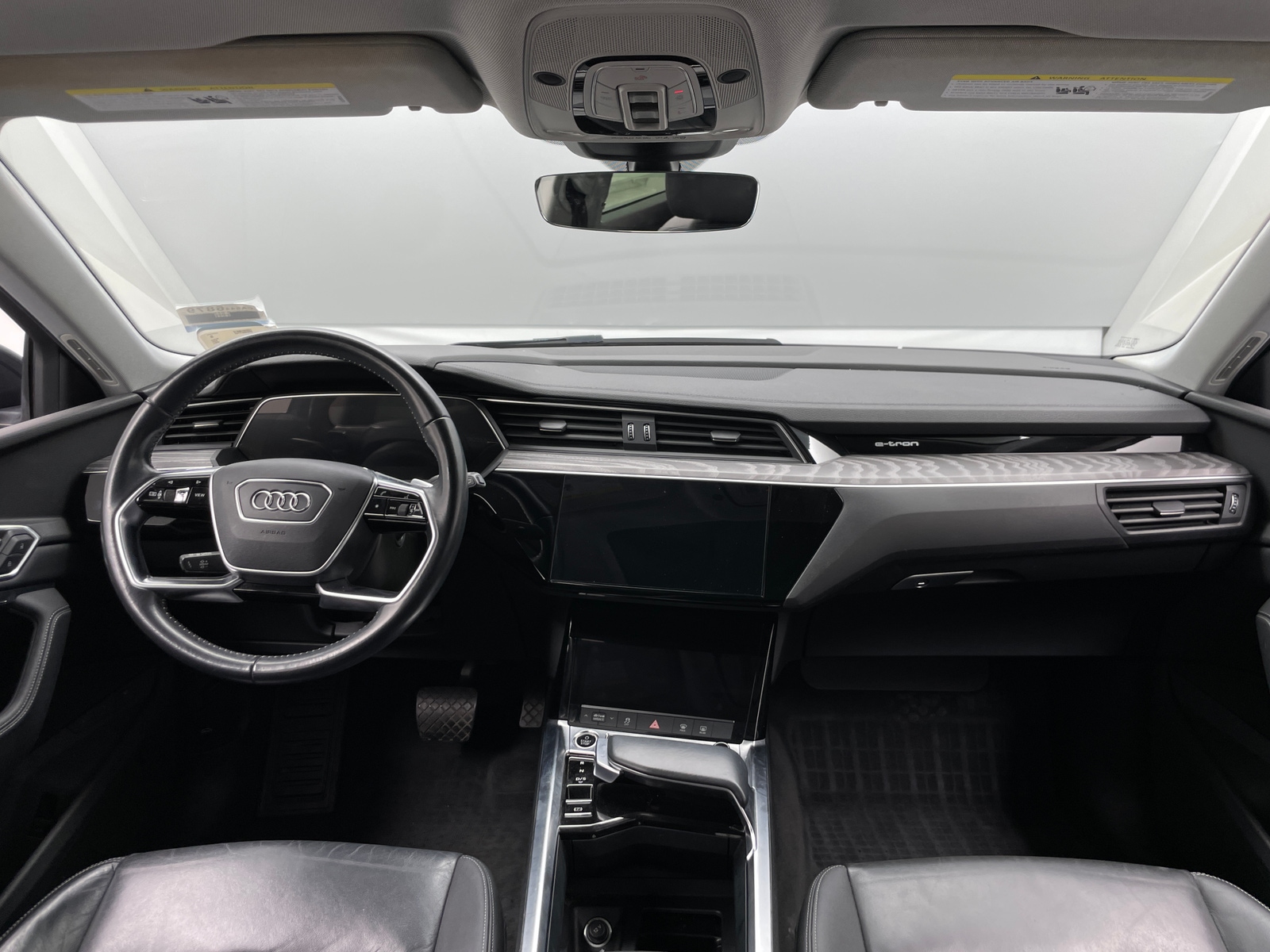 Thumbnail: 2021 Audi e-tron - 2
