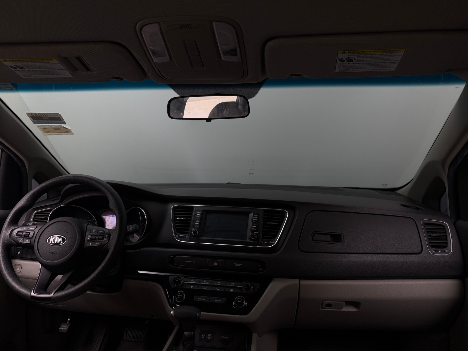 Thumbnail: 2019 Kia Sedona - 3