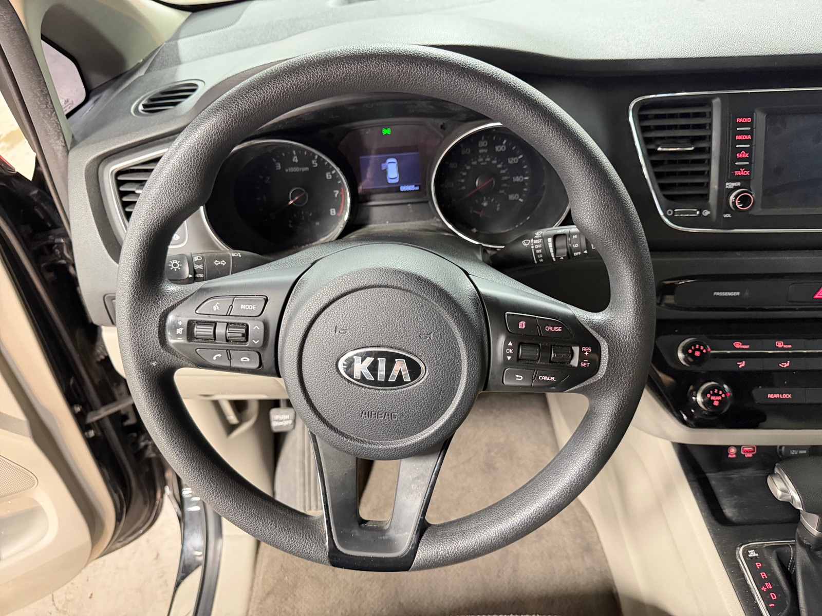 Thumbnail: 2019 Kia Sedona - 5