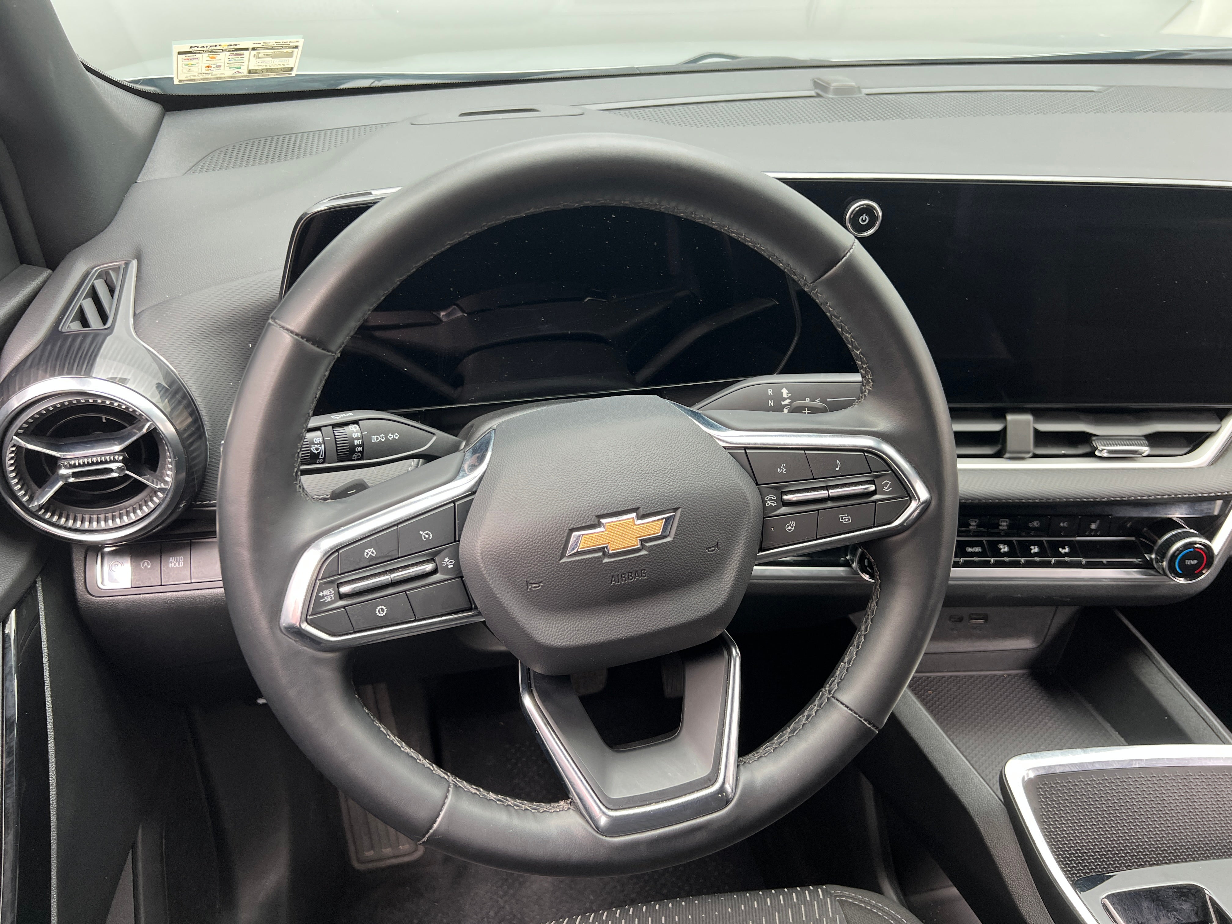2025 Chevrolet Equinox LT - Photo 8