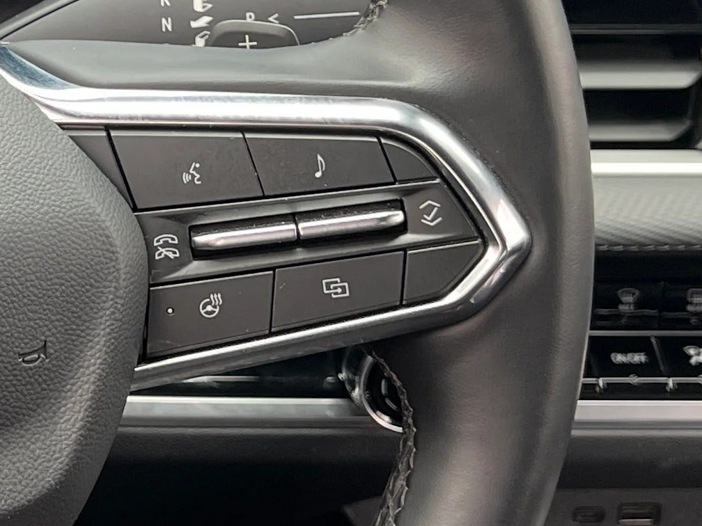 2025 Chevrolet Equinox LT - Photo 17