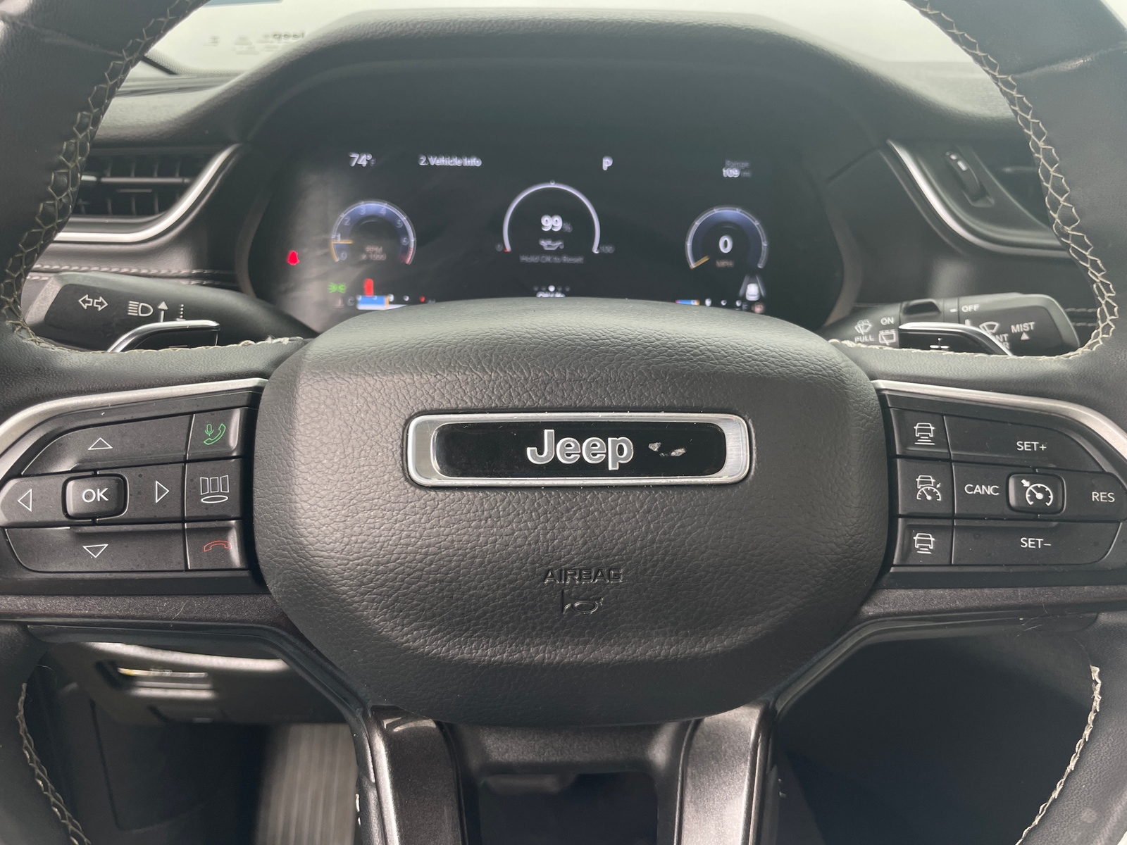 Thumbnail: 2023 Jeep Grand Cherokee L - 5