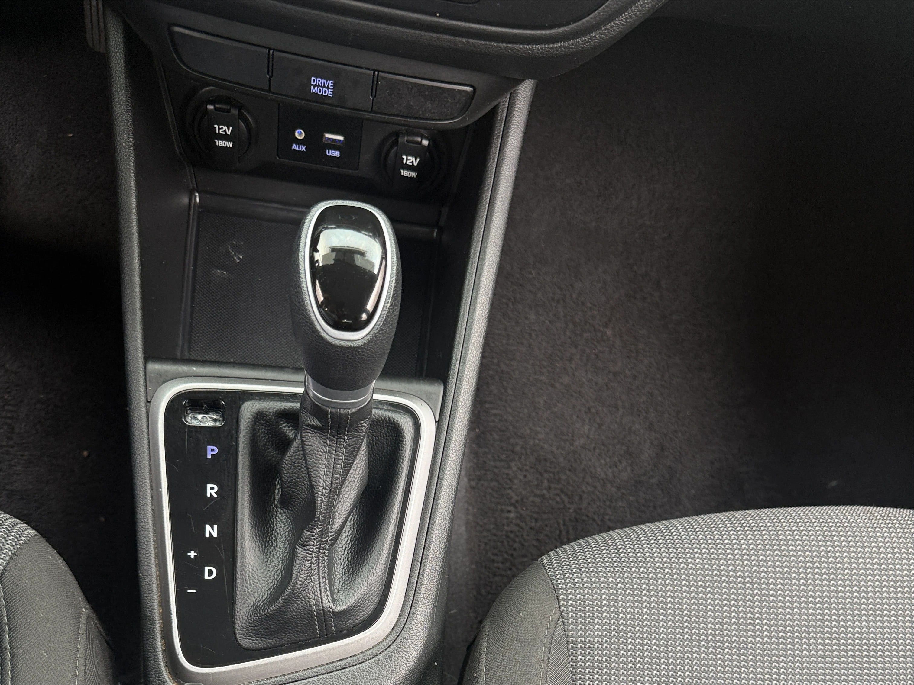2021 Hyundai Accent SE - Photo 10