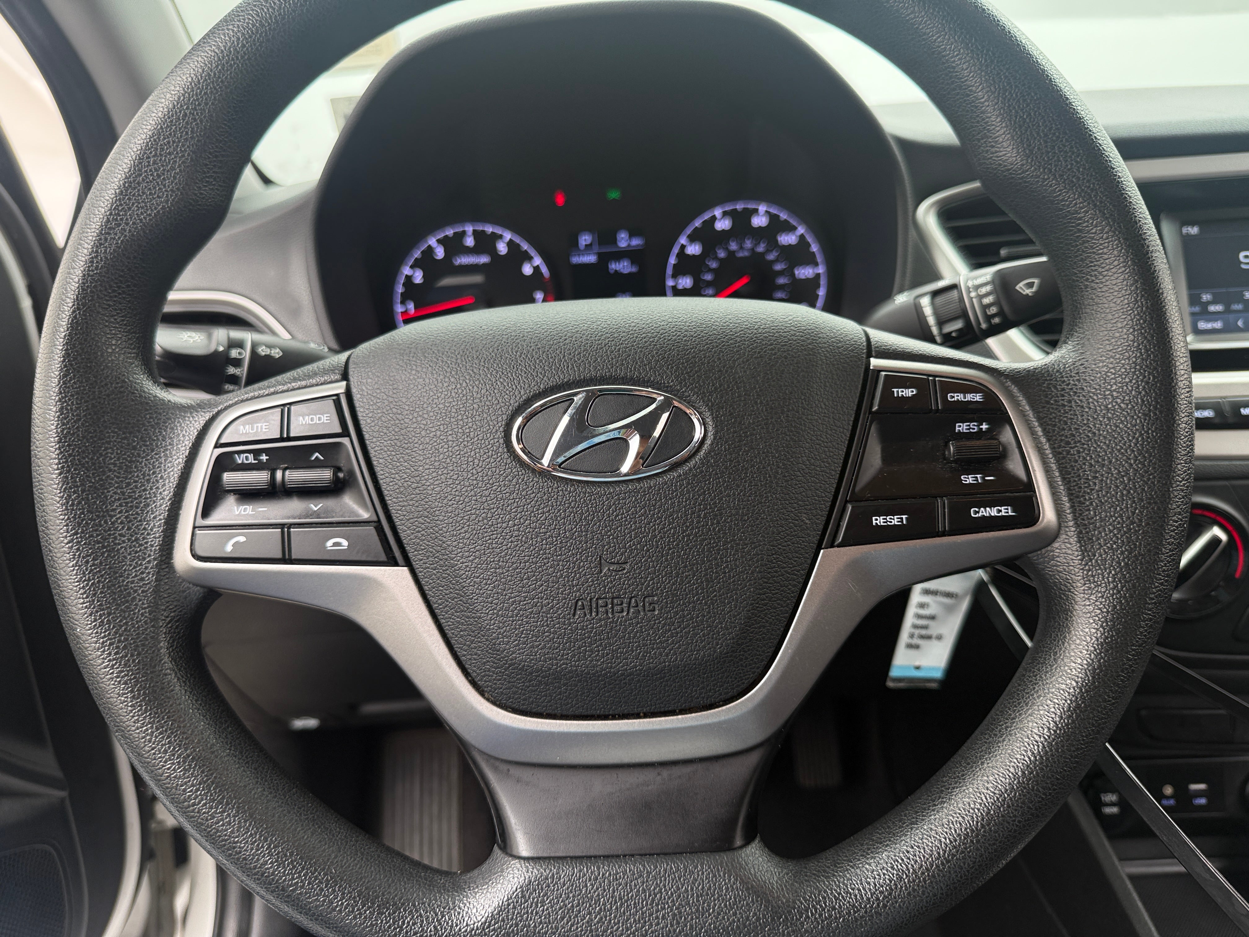 2021 Hyundai Accent SE - Photo 5