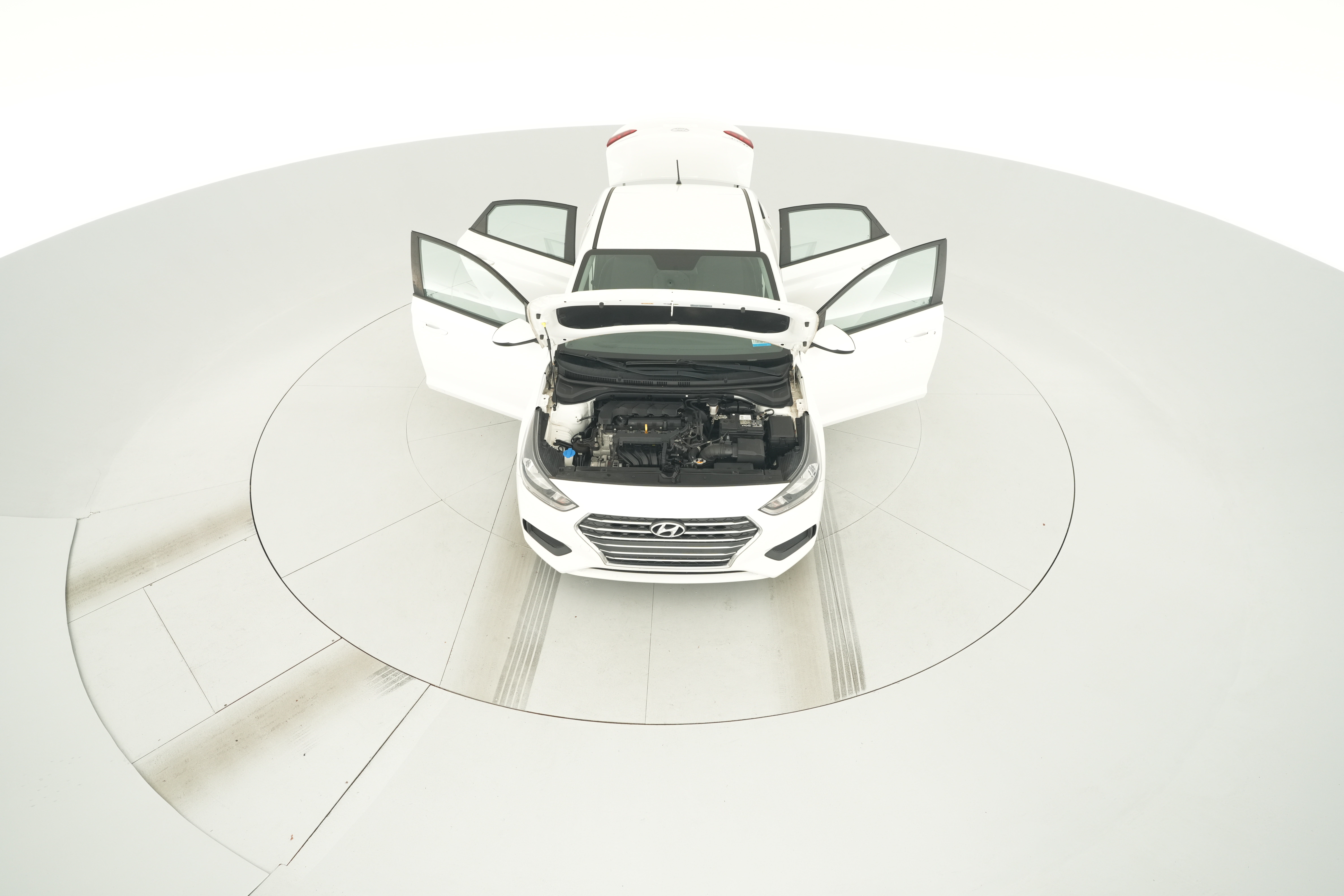 2021 Hyundai Accent SE - Photo 34