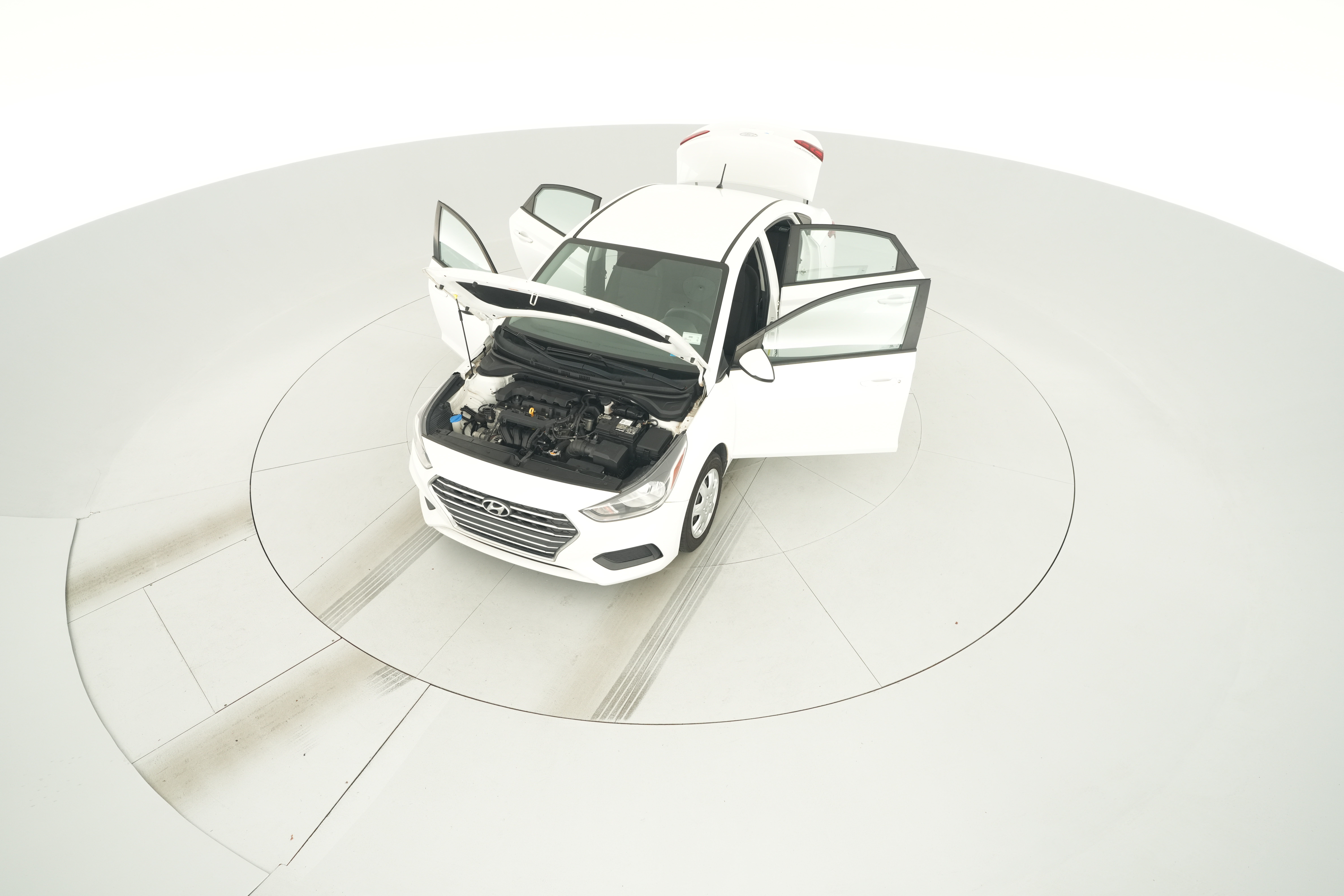 2021 Hyundai Accent SE - Photo 35