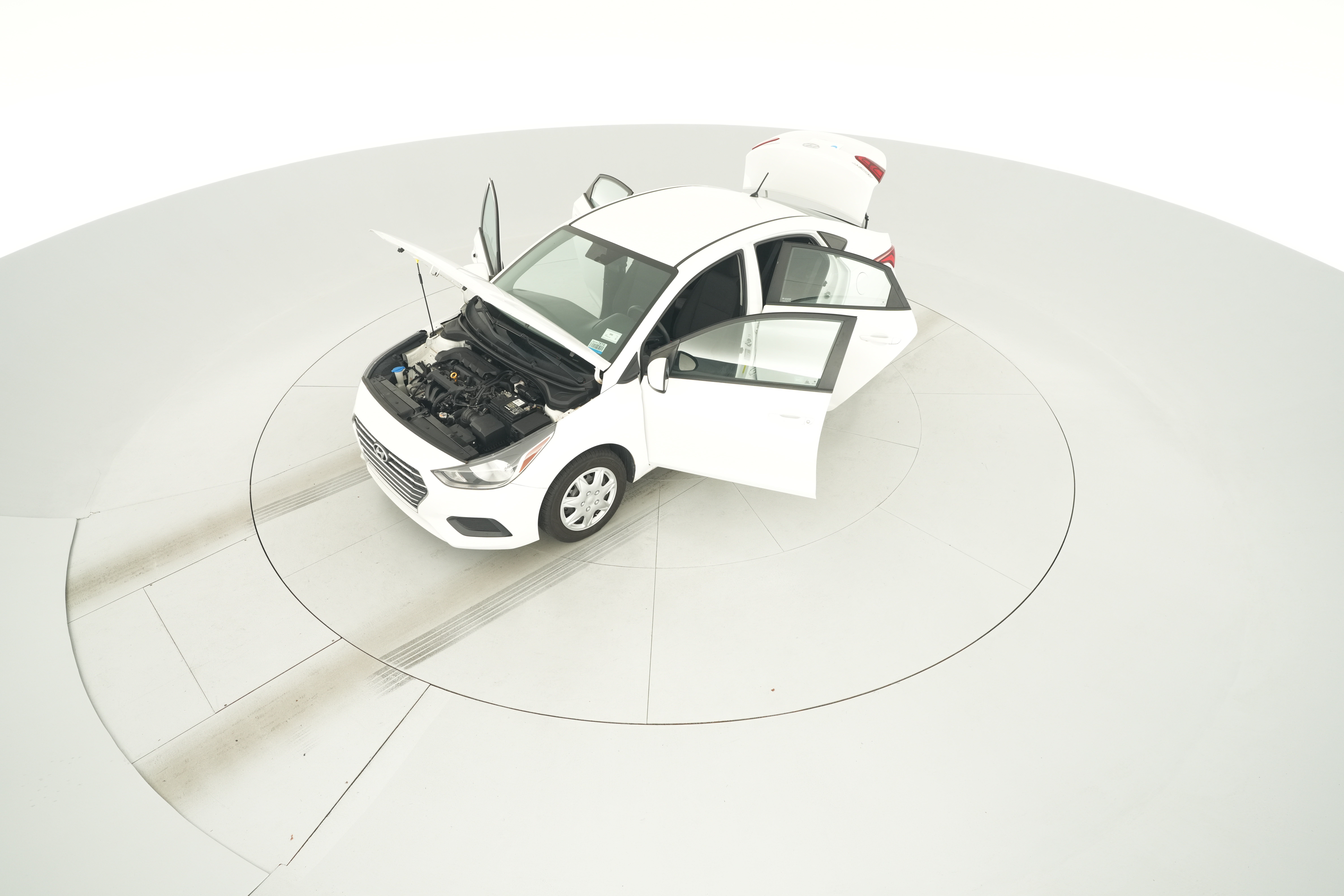 2021 Hyundai Accent SE - Photo 36