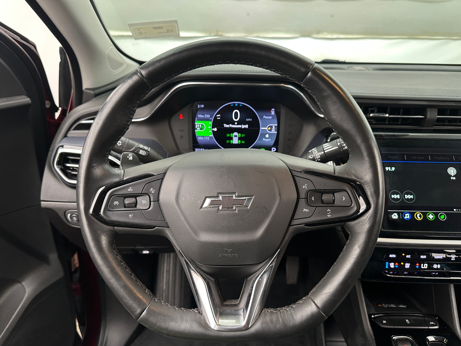 Thumbnail: 2023 Chevrolet Bolt EUV - 4