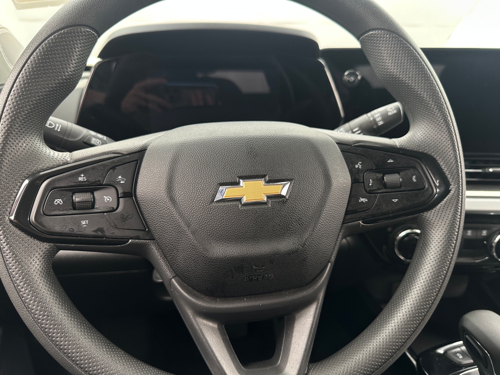 Thumbnail: 2025 Chevrolet Trax - 5