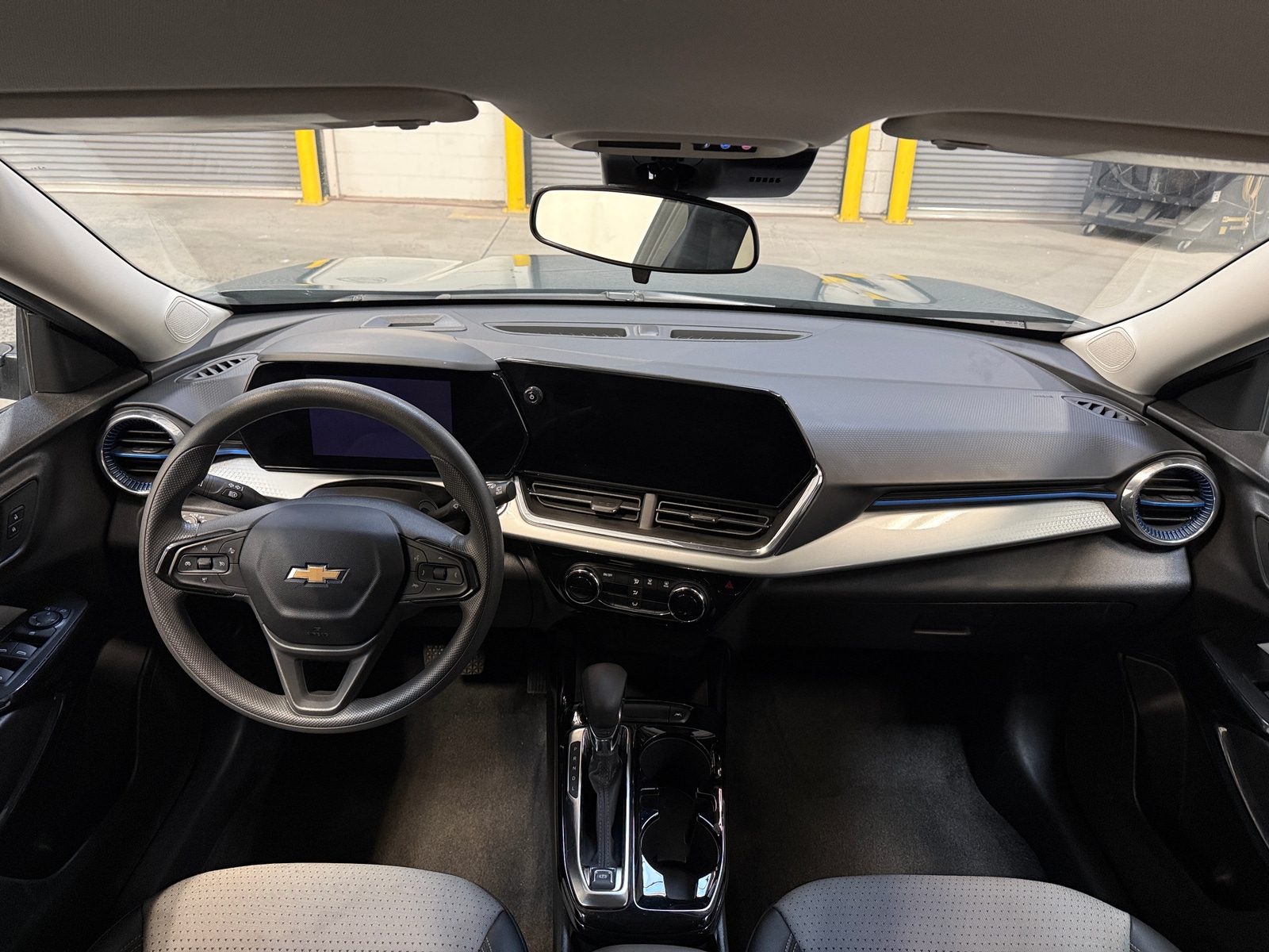 Thumbnail: 2025 Chevrolet Trax - 3