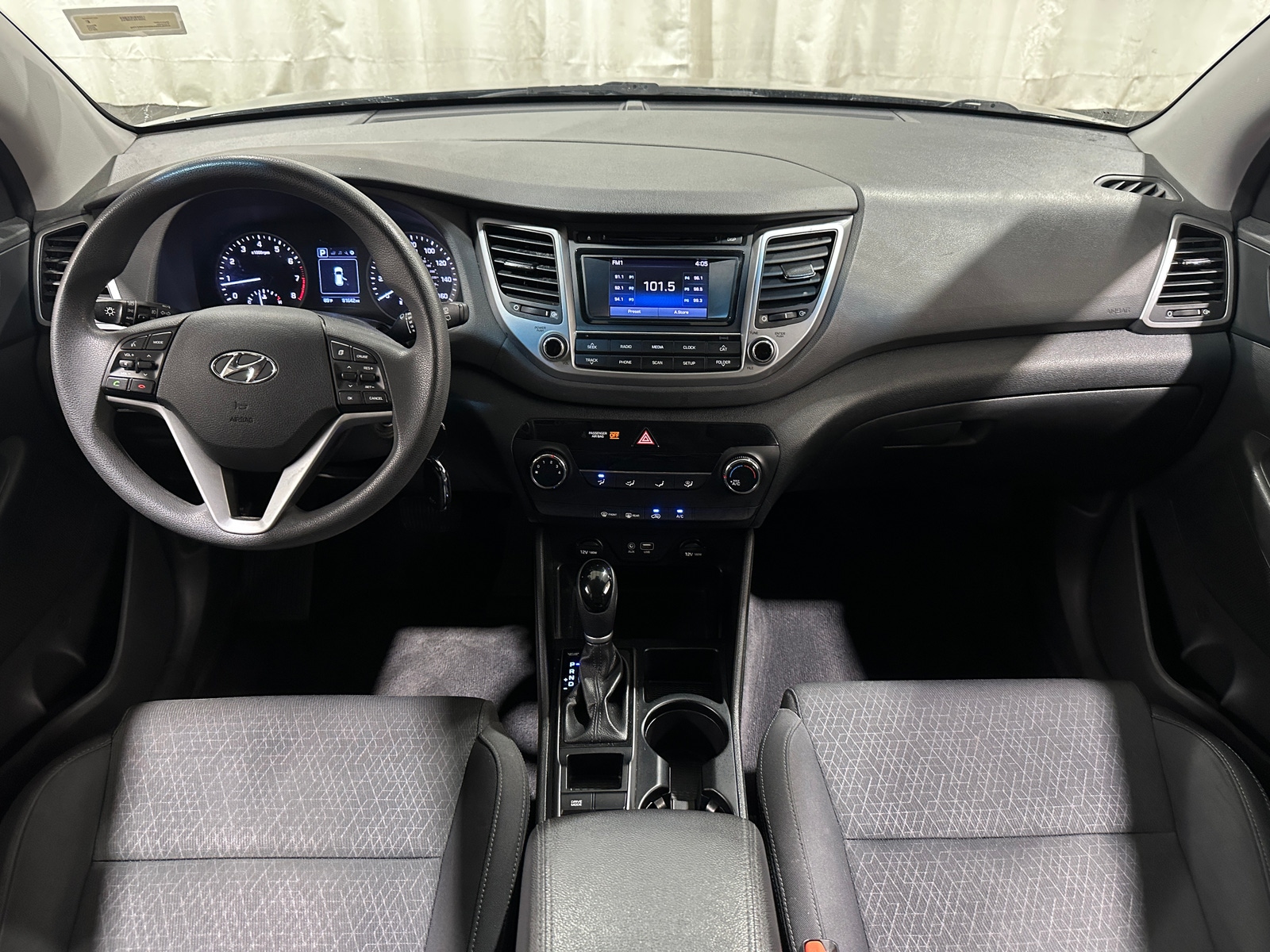 Thumbnail: 2017 Hyundai Tucson - 3