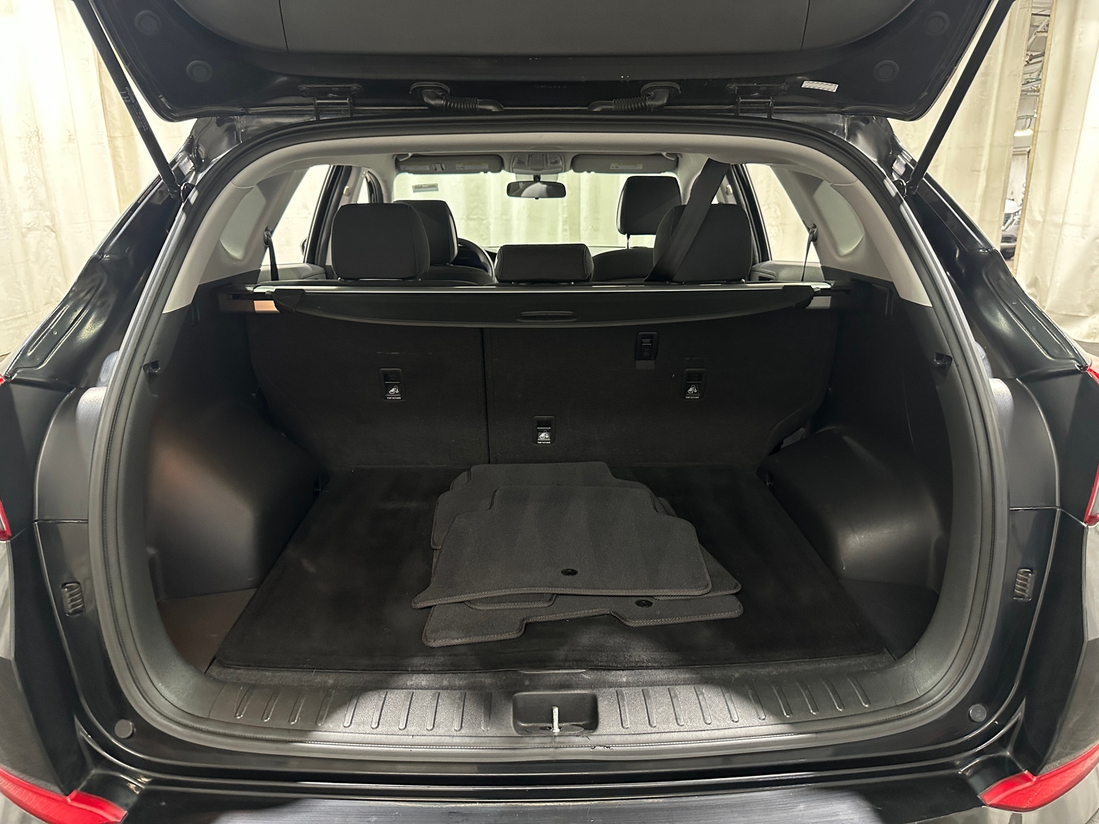 Thumbnail: 2017 Hyundai Tucson - 7