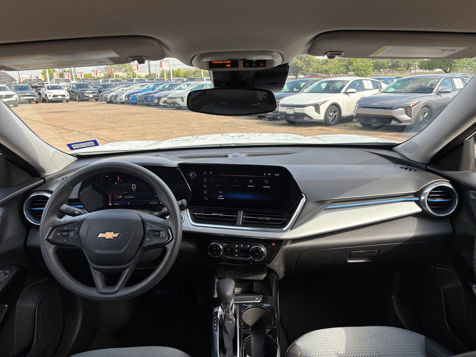Thumbnail: 2025 Chevrolet Trax - 2