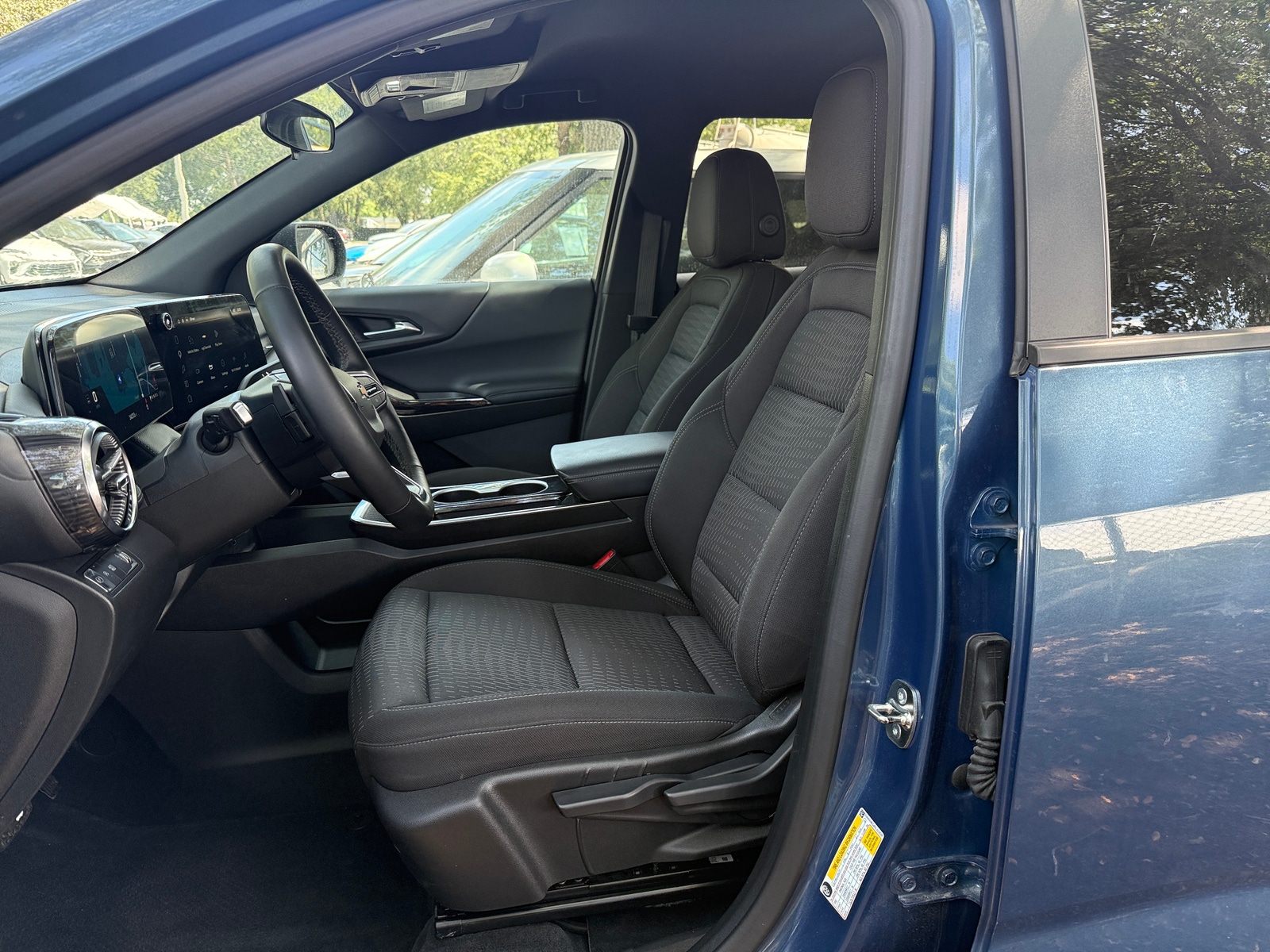 Thumbnail: 2025 Chevrolet Equinox - 2