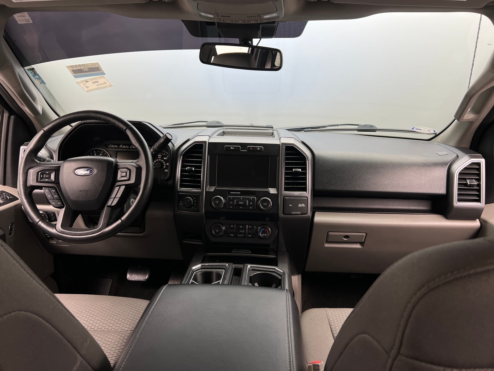 Thumbnail: 2020 Ford Econoline - 3
