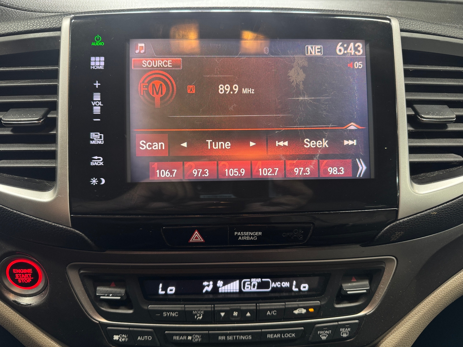 Thumbnail: 2016 Honda Pilot - 3