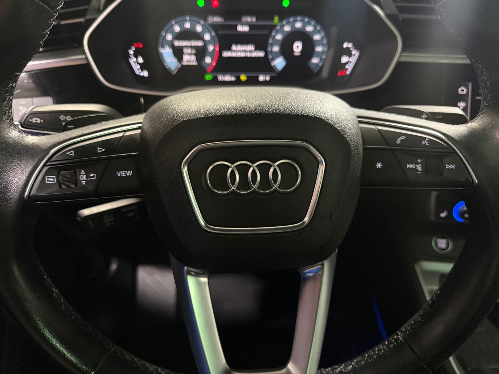 Thumbnail: 2023 Audi Q3 - 4