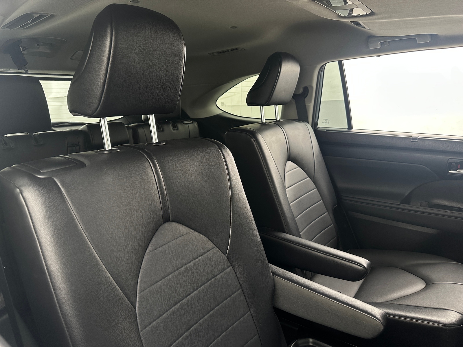 Thumbnail: 2021 Toyota Highlander - 5