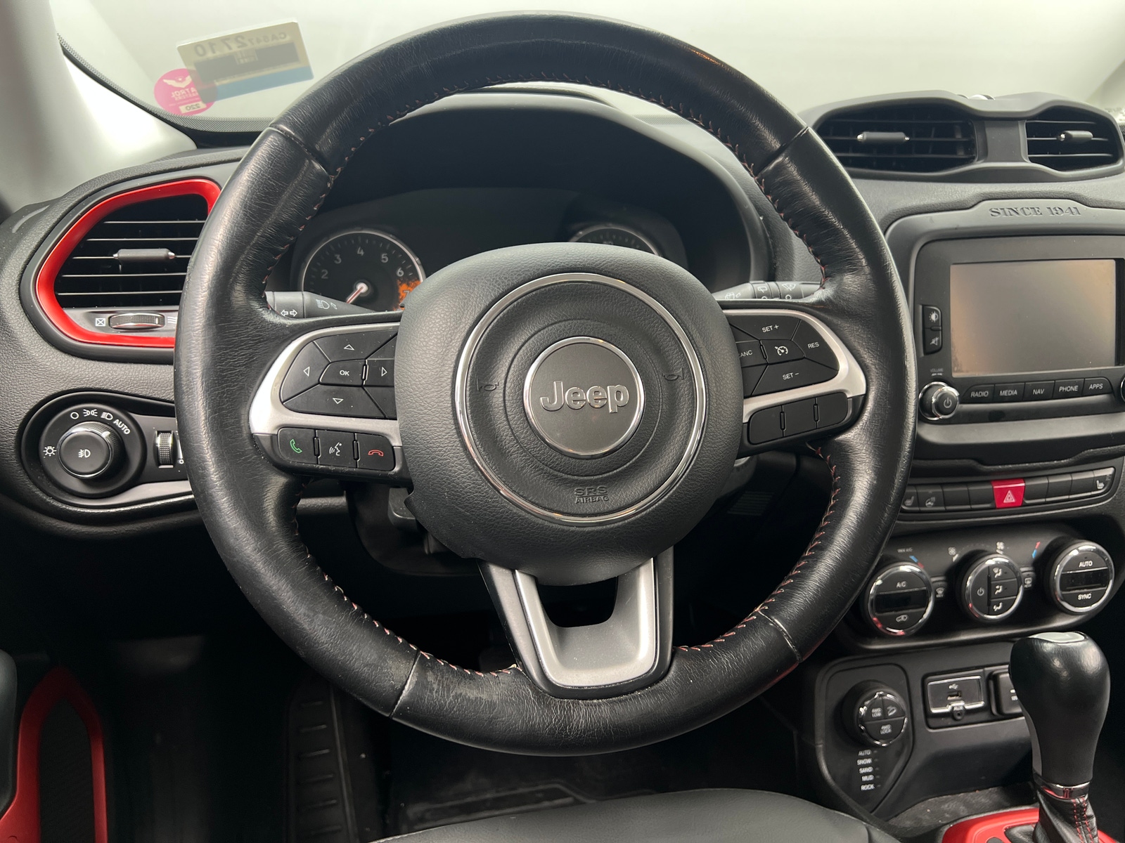 Thumbnail: 2017 Jeep Renegade - 5