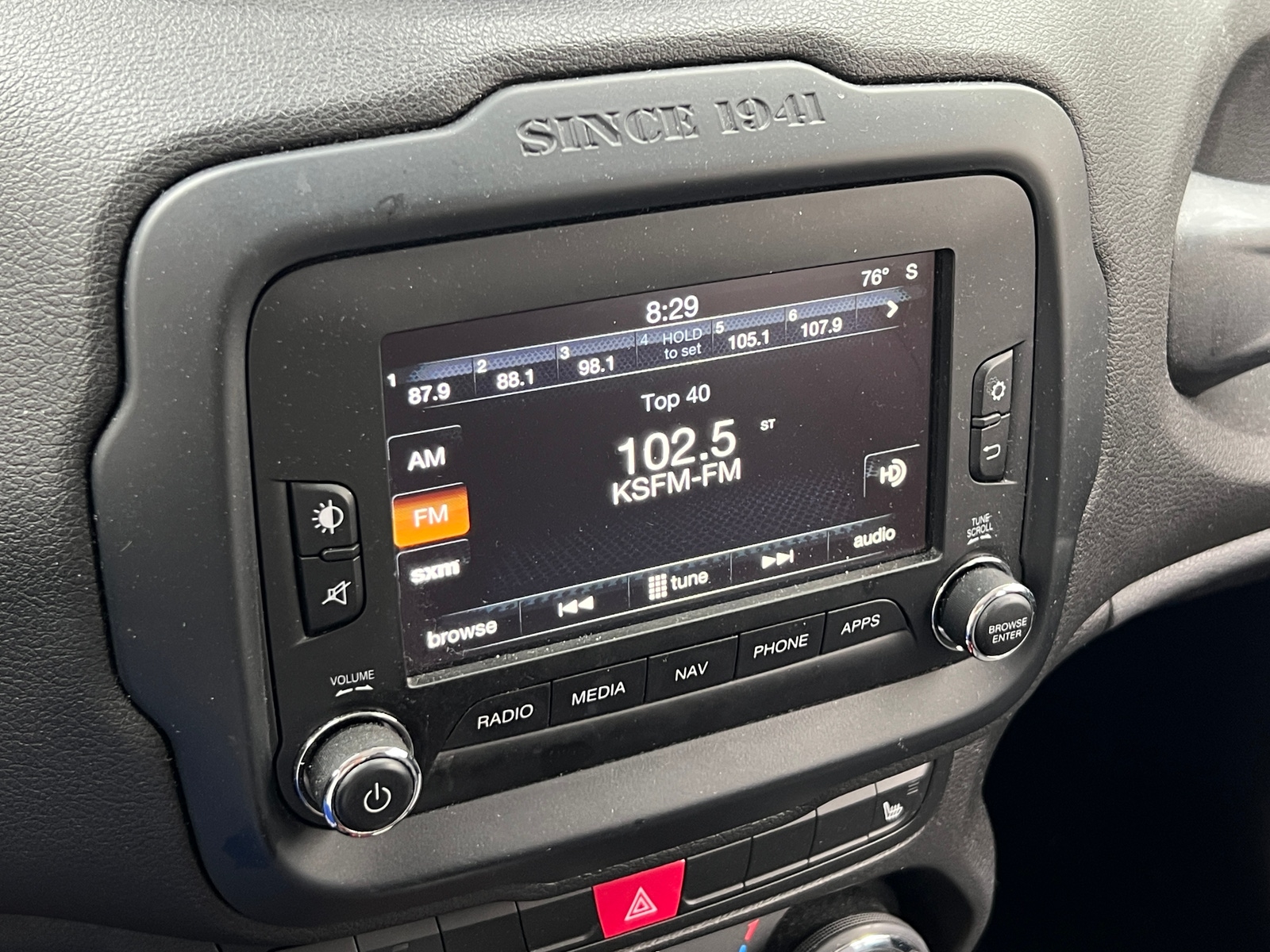 Thumbnail: 2017 Jeep Renegade - 4