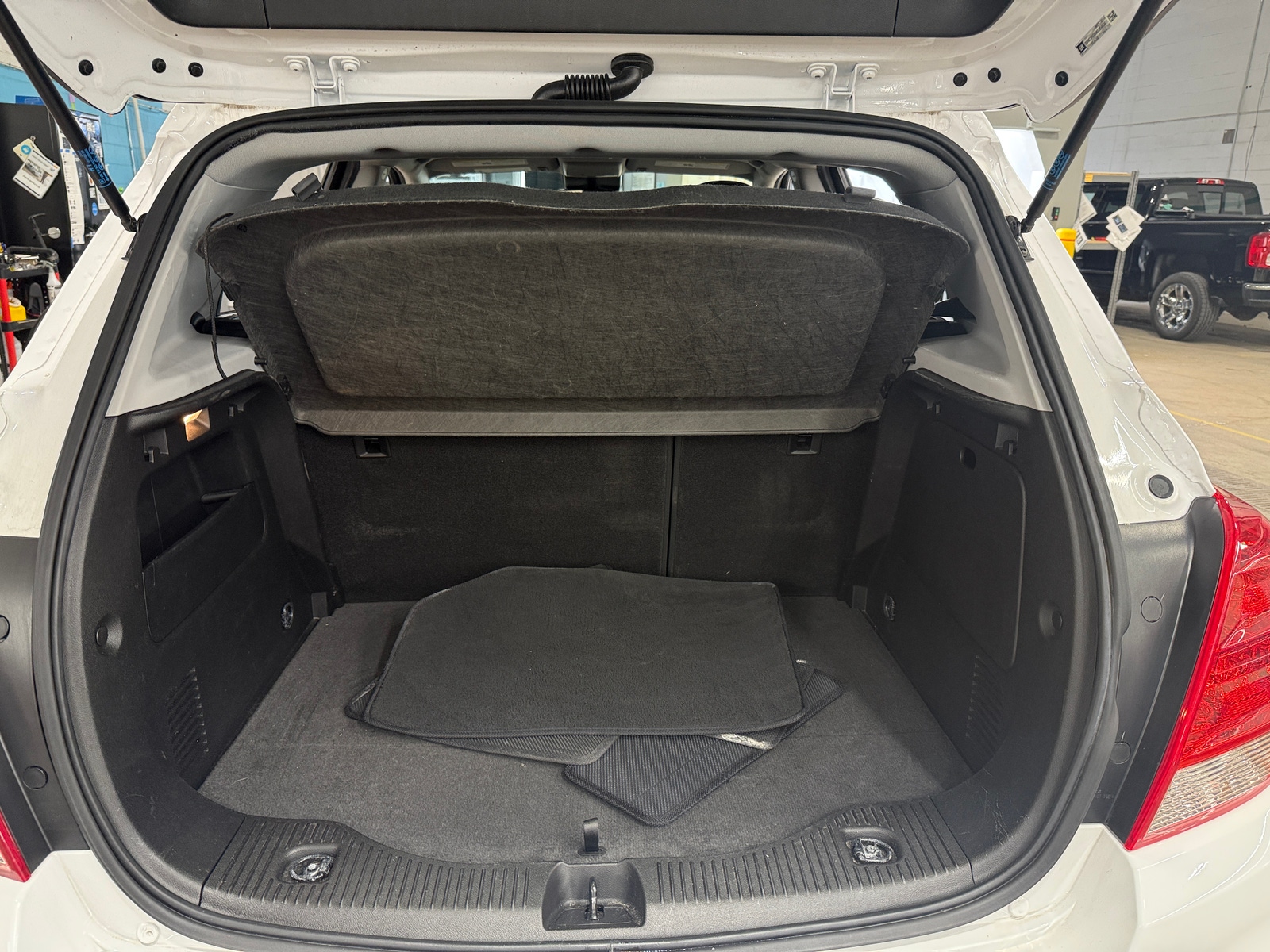 Thumbnail: 2019 Chevrolet Trax - 7