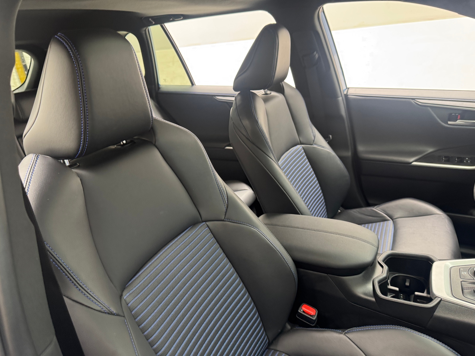 Thumbnail: 2024 Toyota RAV4 - 2