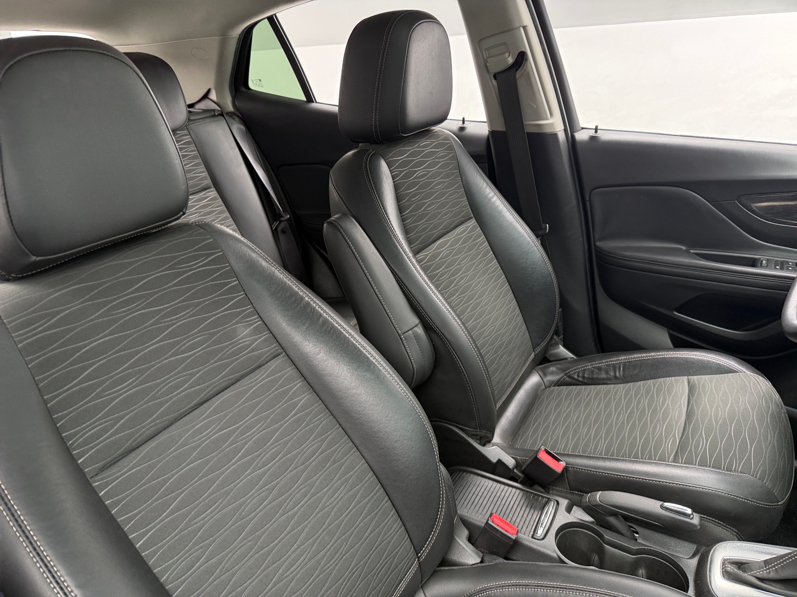 Thumbnail: 2016 Buick Encore - 2