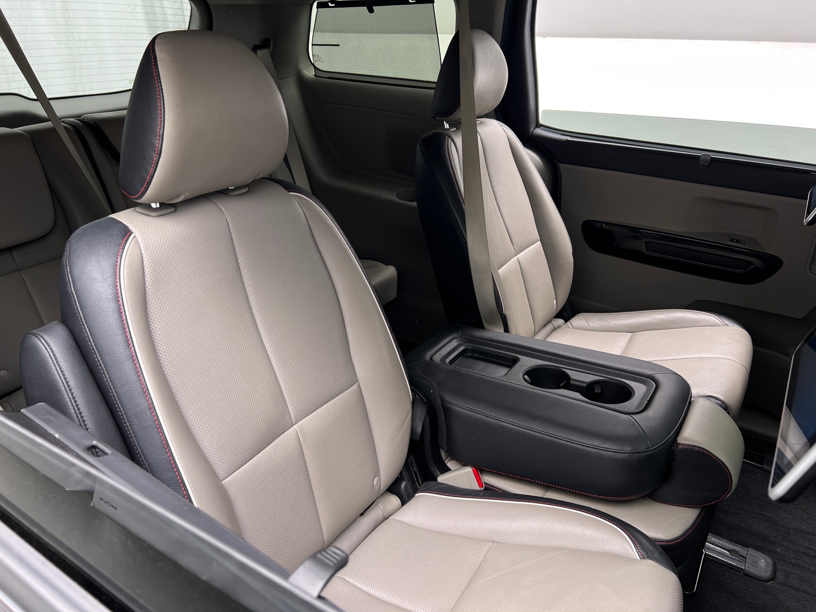 Thumbnail: 2020 Kia Sedona - 5