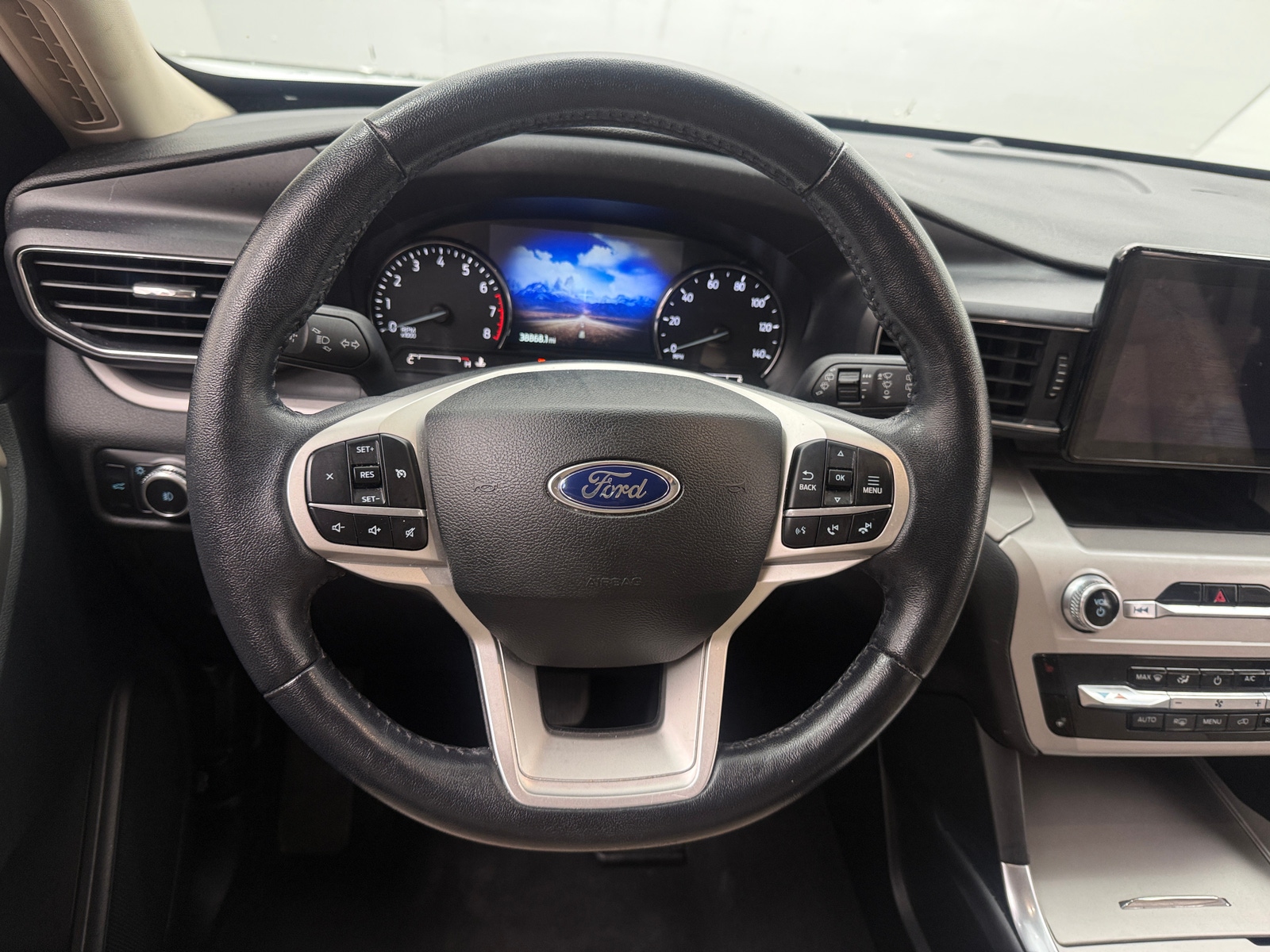 Thumbnail: 2023 Ford Explorer - 5