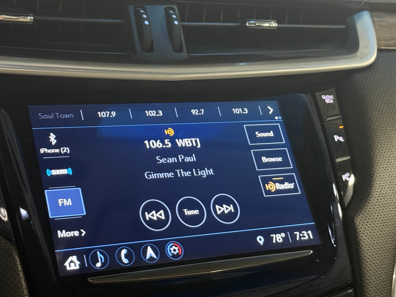 Thumbnail: 2018 Cadillac XTS - 3