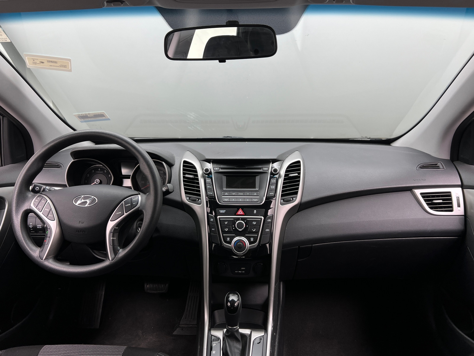 Thumbnail: 2017 Hyundai Elantra - 3