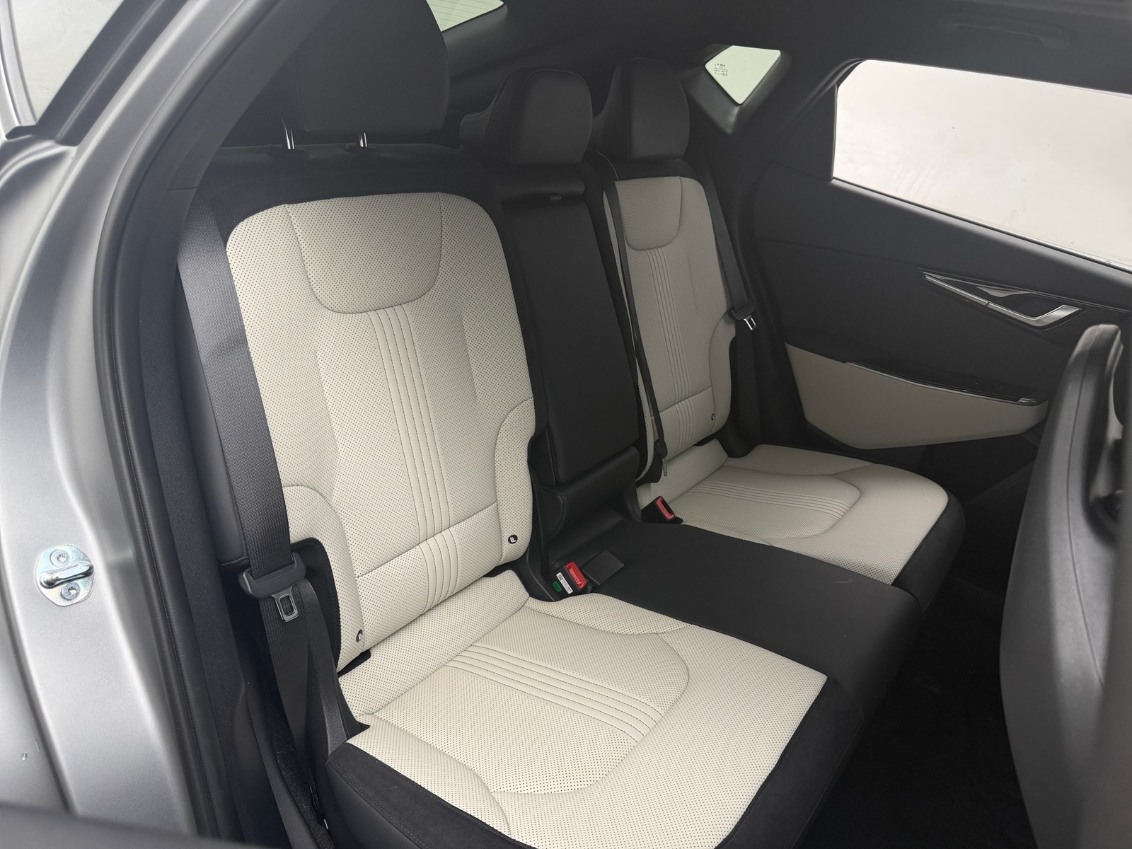 Thumbnail: 2024 Kia EV6 - 5